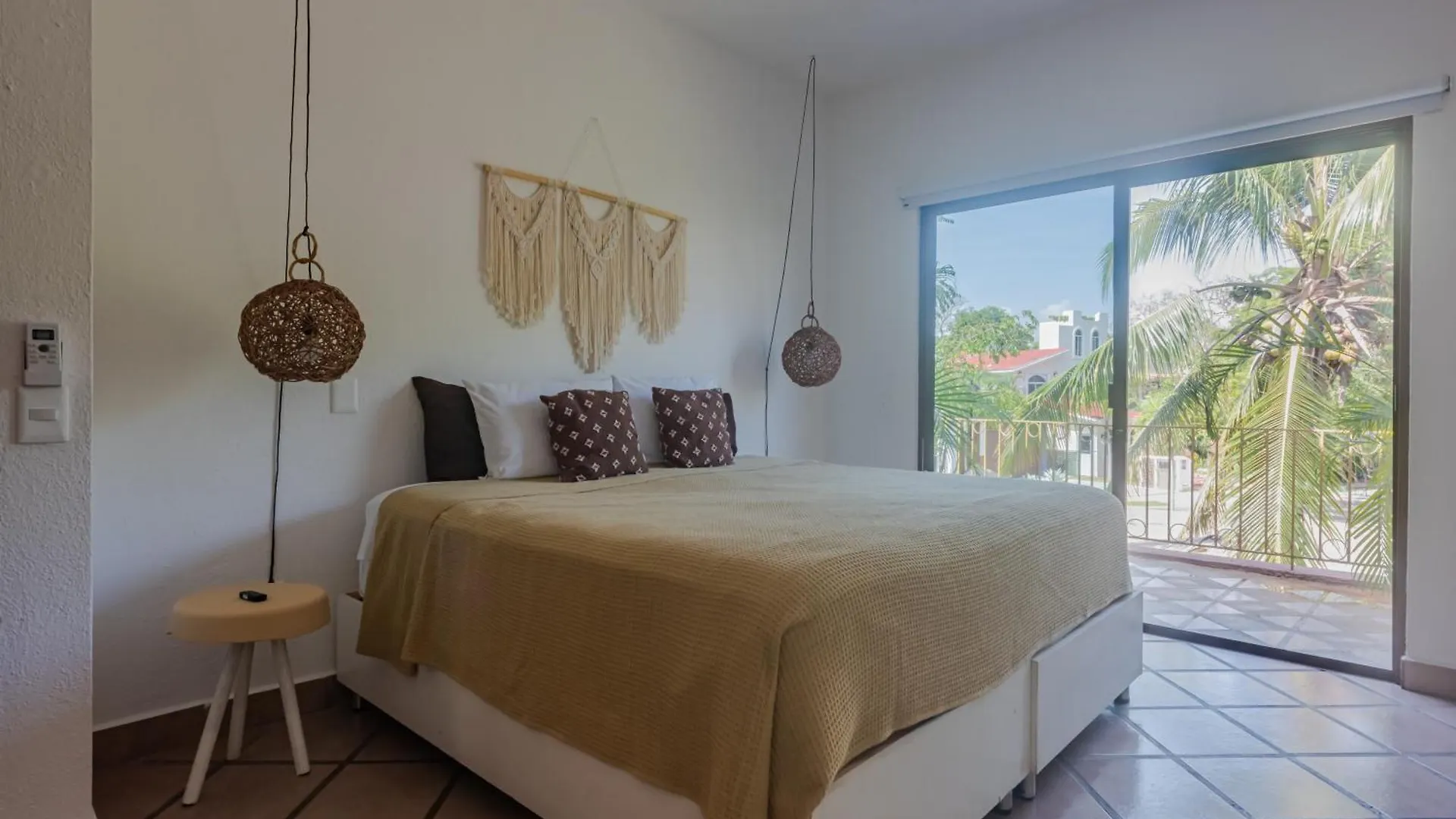 Espacioso Apartamento Gardenias , Playacar 2Bdr 0*, Playa del Carmen